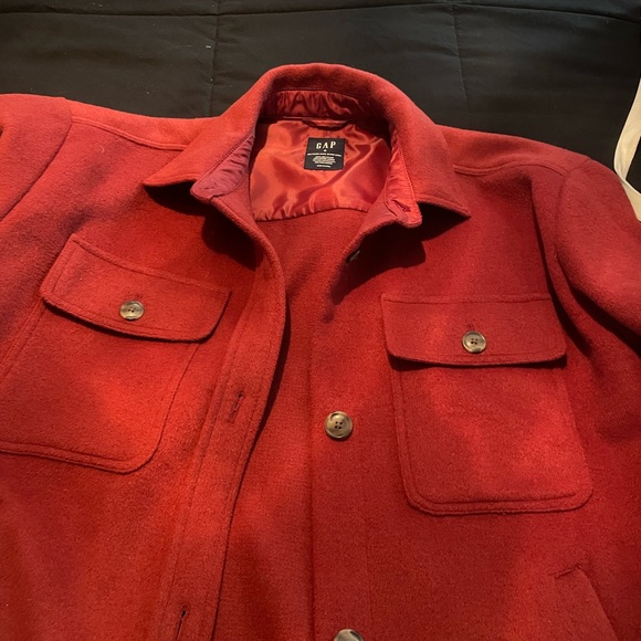GAP Red Puffer Jacket - Picture 2 of 4